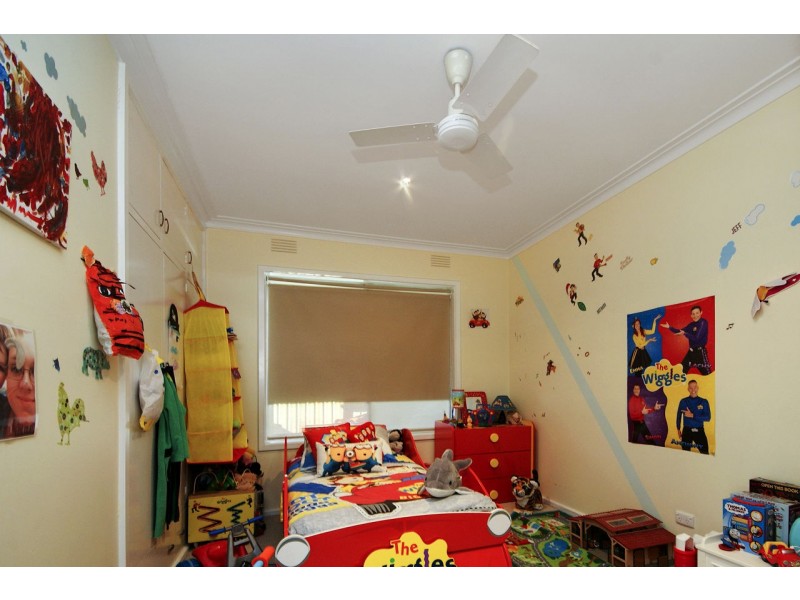 319 Noyes St, Deniliquin NSW 2710