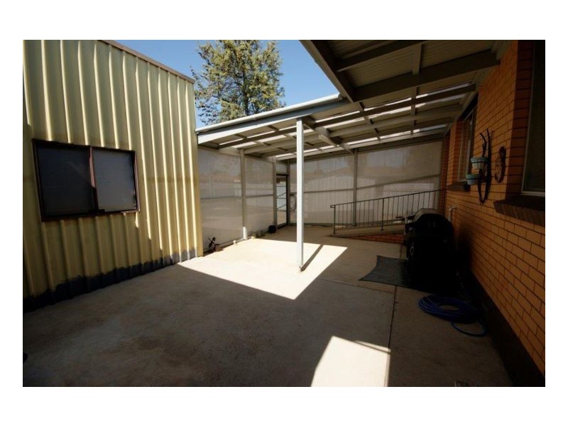 283 Noyes Street, Deniliquin NSW 2710
