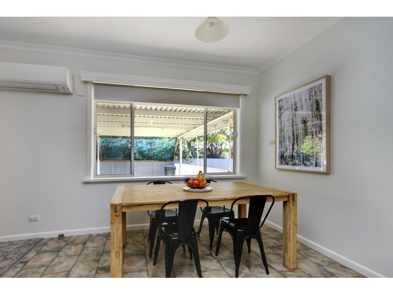 247 River St, Deniliquin NSW 2710