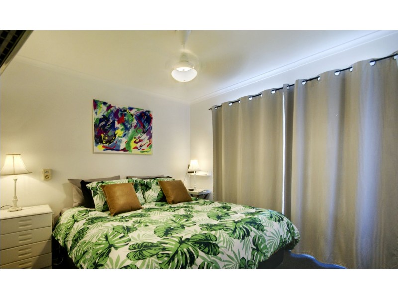 116 Wyatt St, Deniliquin NSW 2710