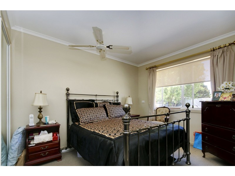 118 Wyatt St, Deniliquin NSW 2710