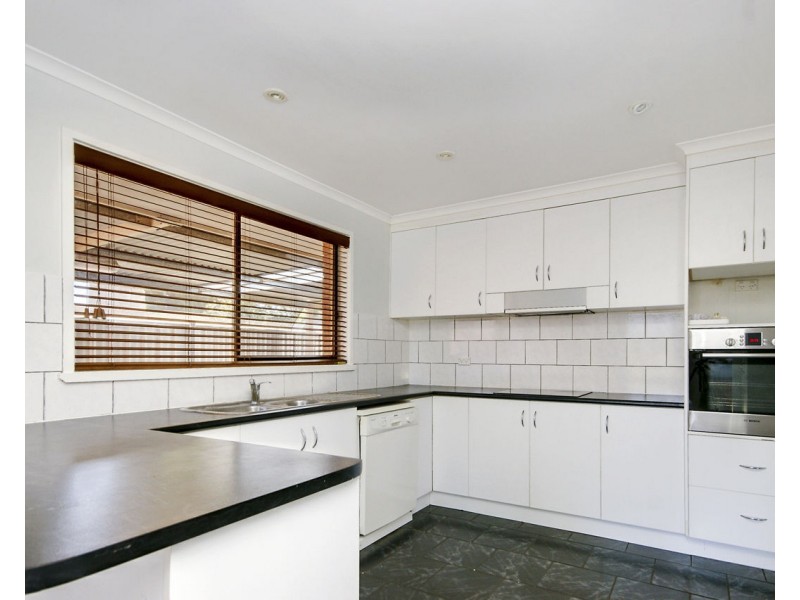 9 Johnston Crescent, Deniliquin NSW 2710