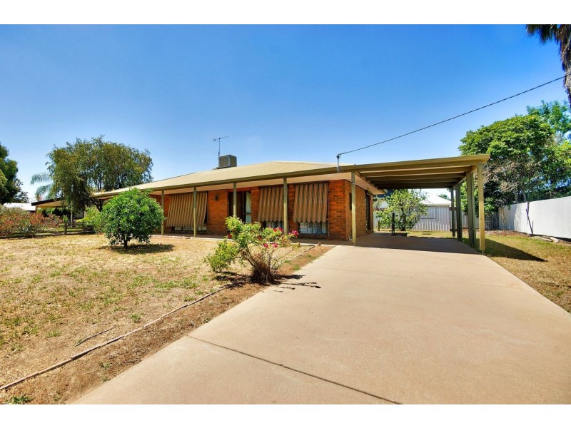 253 Lagoon Street, Deniliquin NSW 2710
