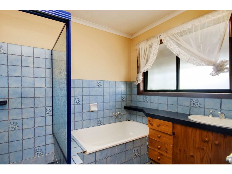 253 Lagoon Street, Deniliquin NSW 2710
