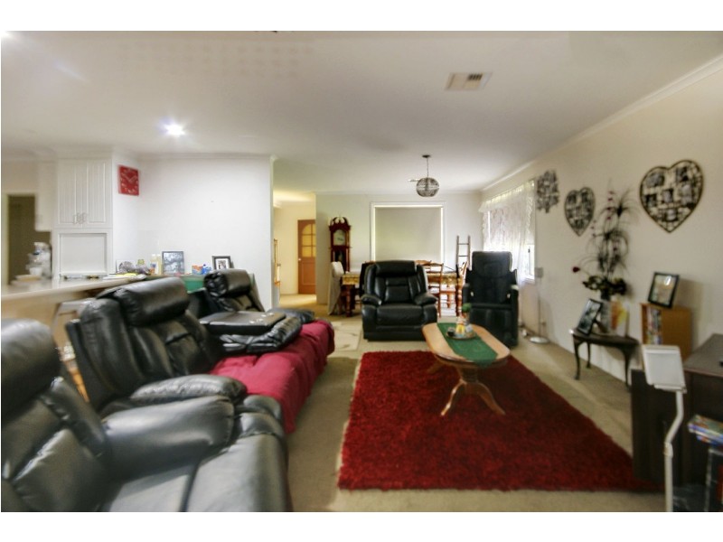 359 Hay Rd, Deniliquin NSW 2710