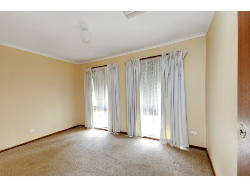 253 Lagoon St, Deniliquin NSW 2710
