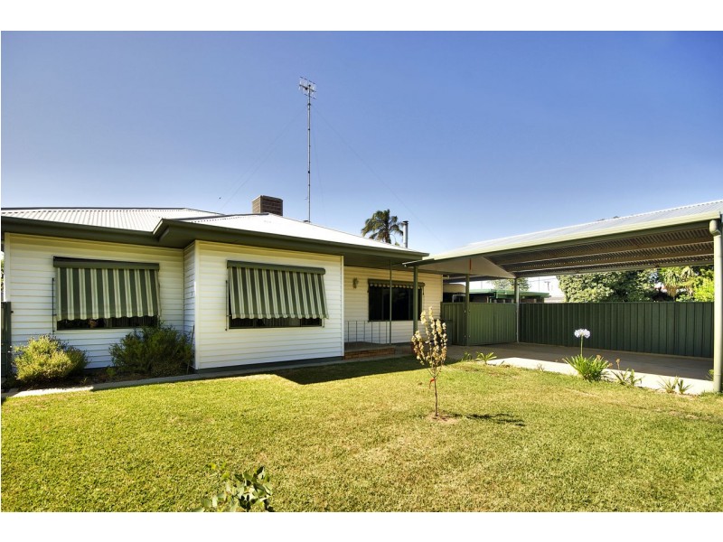 289 Noyes St, Deniliquin NSW 2710