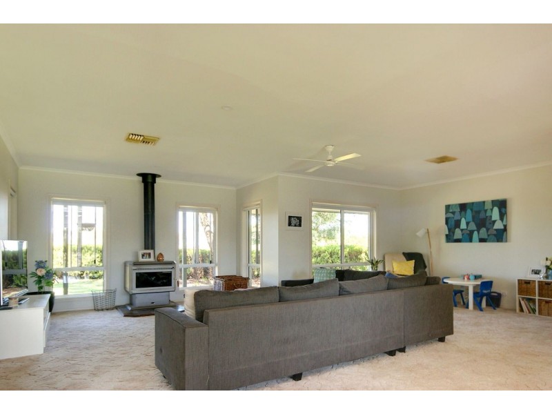 155 Lawson Syphon Road, Deniliquin NSW 2710