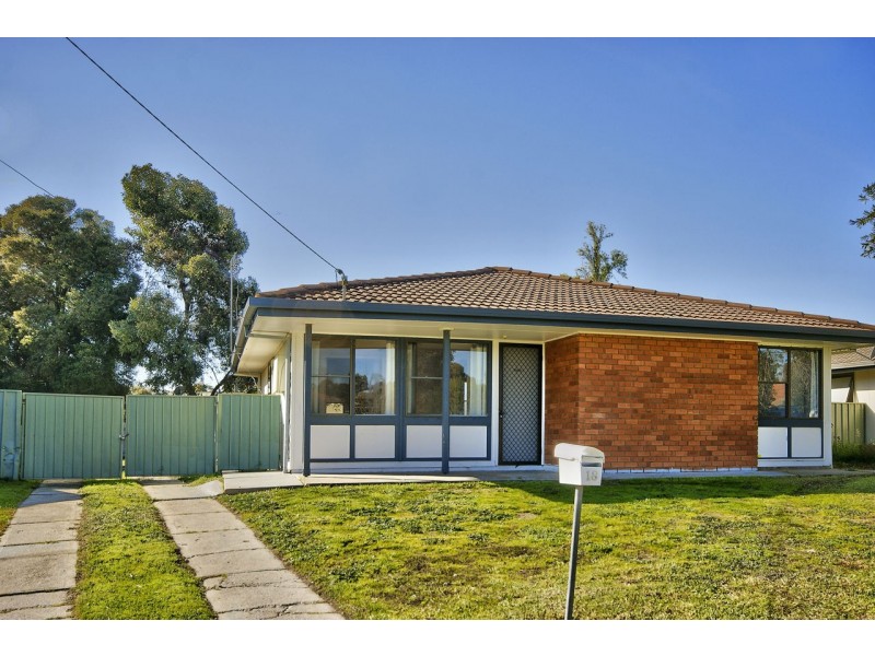 18 Ballantyne Crescent, Deniliquin NSW 2710