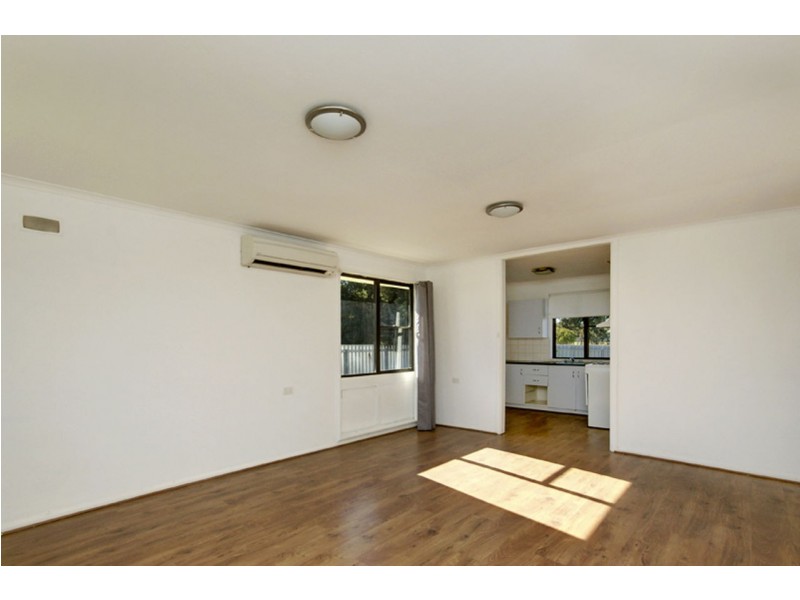 18 Ballantyne Crescent, Deniliquin NSW 2710