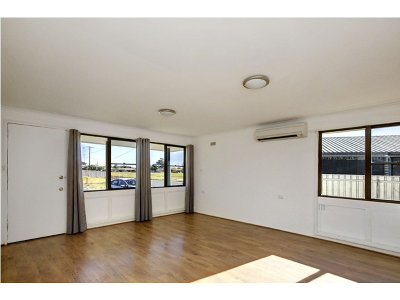 18 Ballantyne Crescent, Deniliquin NSW 2710