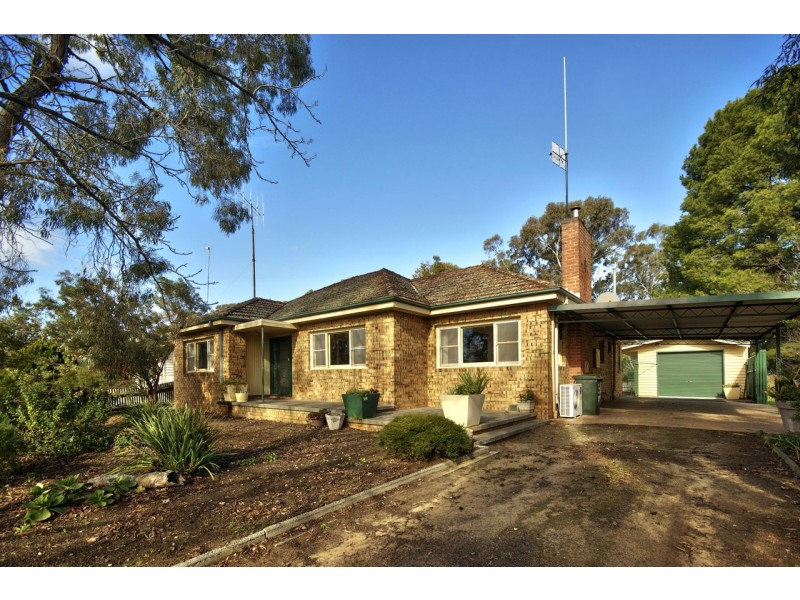 374 Victoria Street, Deniliquin NSW 2710