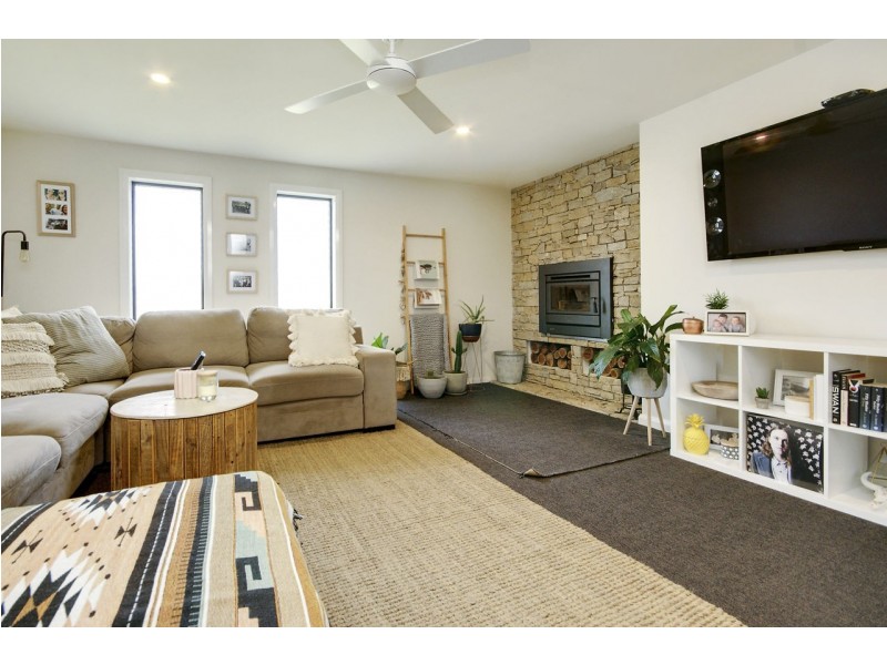 151 Faulkner Street, Deniliquin NSW 2710