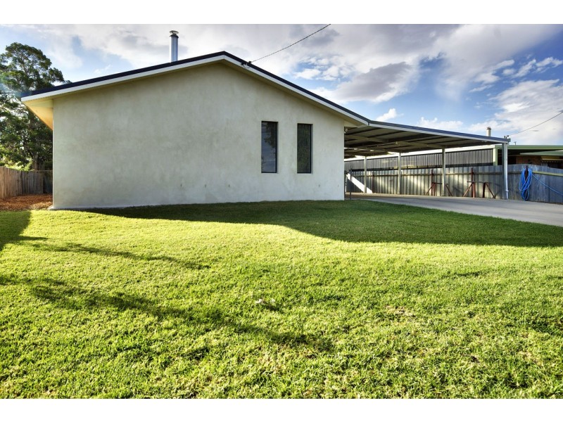 151 Faulkner Street, Deniliquin NSW 2710