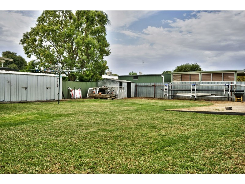 151 Faulkner Street, Deniliquin NSW 2710