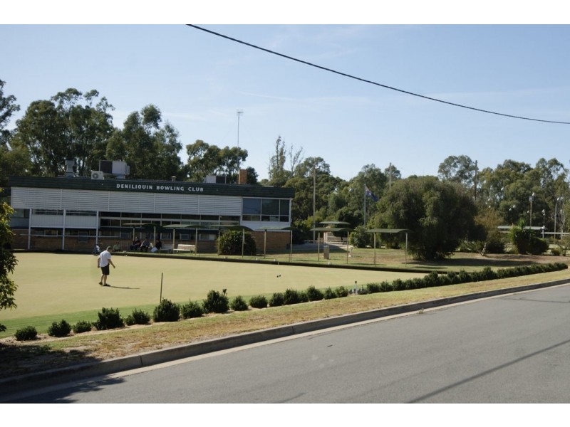 2/282 Wick St, Deniliquin NSW 2710