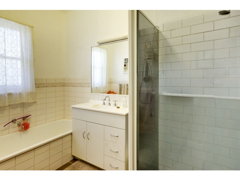 103 Macauley St, Deniliquin NSW 2710