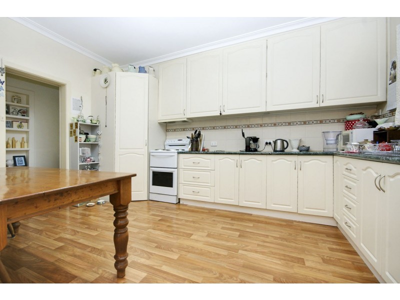 407 Campbell Crescent, Deniliquin NSW 2710