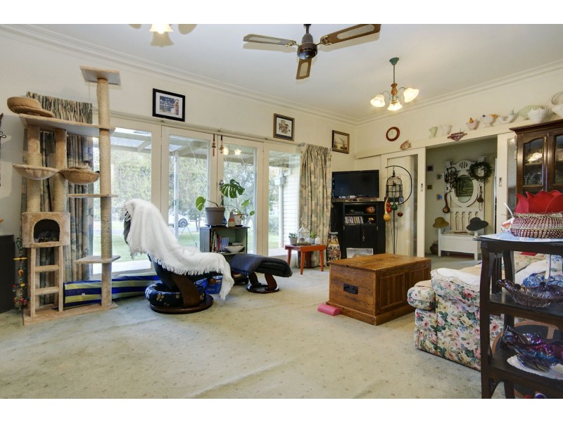 407 Campbell Crescent, Deniliquin NSW 2710