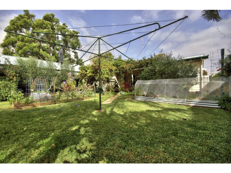 407 Campbell Crescent, Deniliquin NSW 2710