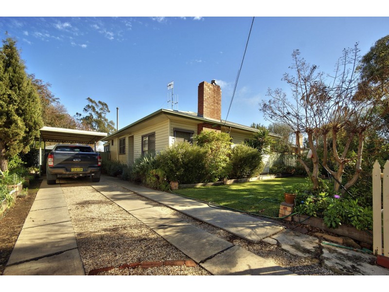 300 Wood Street, Deniliquin NSW 2710
