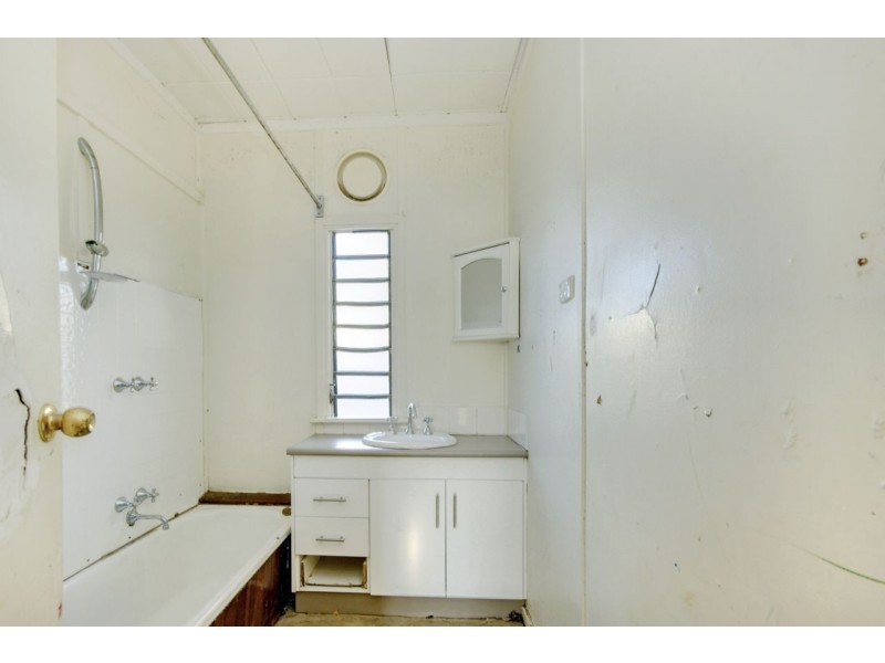 473 Maher St, Deniliquin NSW 2710