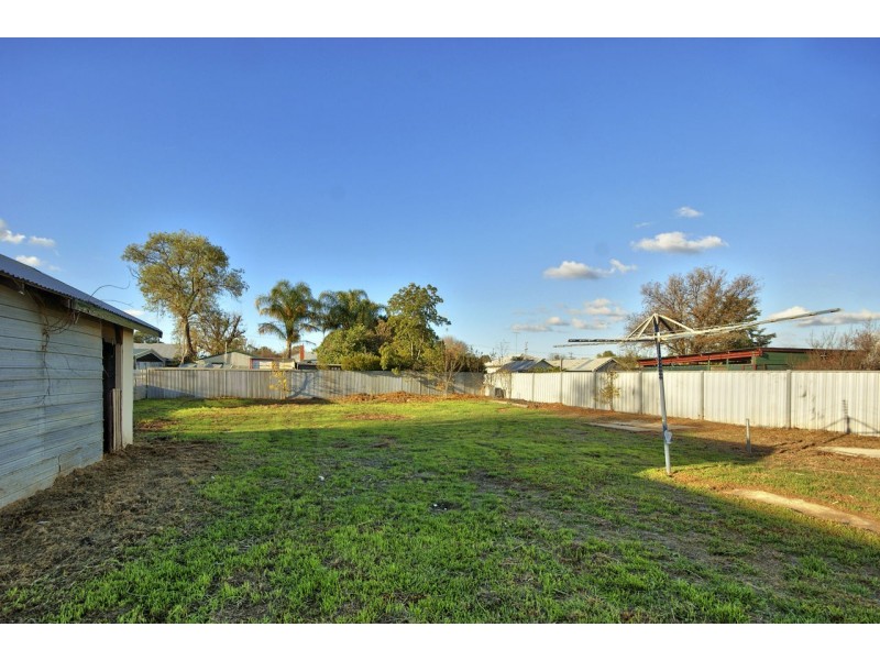 473 Maher St, Deniliquin NSW 2710
