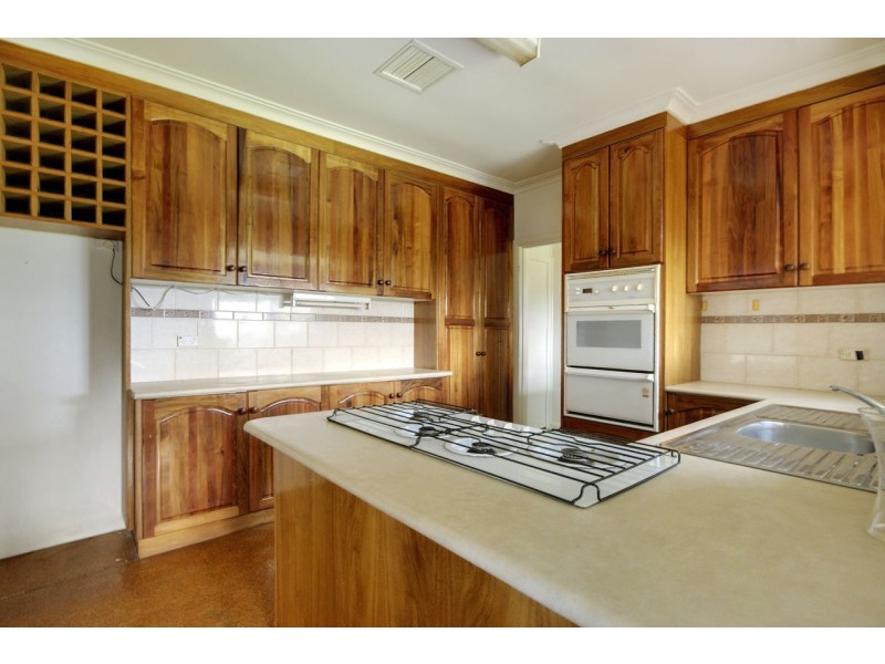 143 Wirraway Dr, Deniliquin NSW 2710