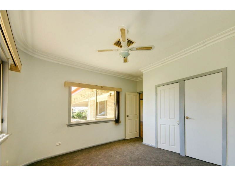 92 Hughes Street, Deniliquin NSW 2710