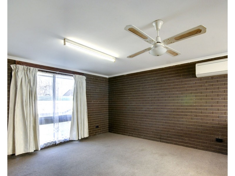 4/261 Victoria Street, Deniliquin NSW 2710