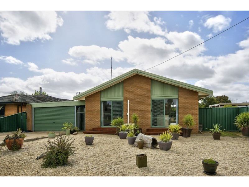3 Stratton Crt, Deniliquin NSW 2710