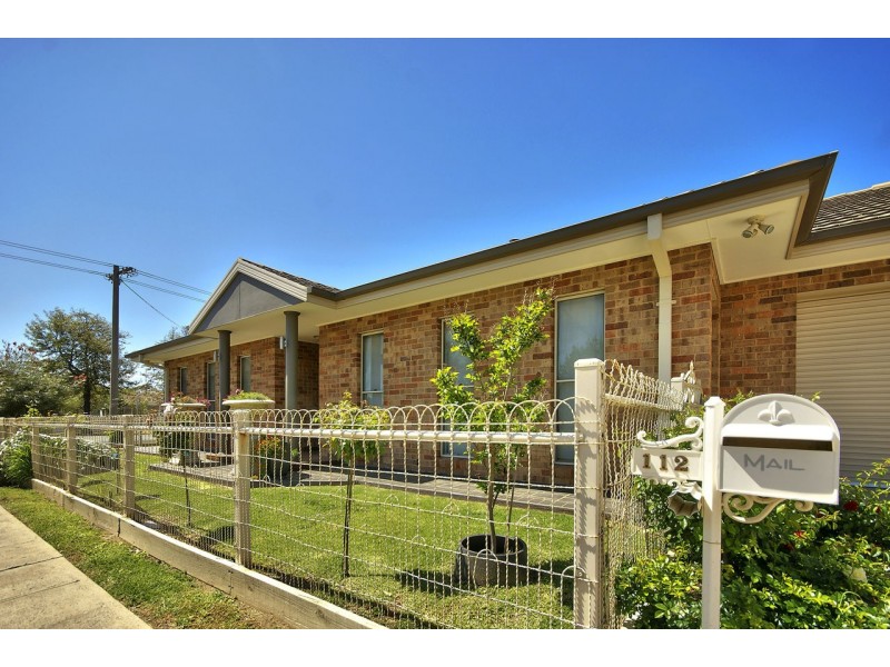 112 Junction Street, Deniliquin NSW 2710