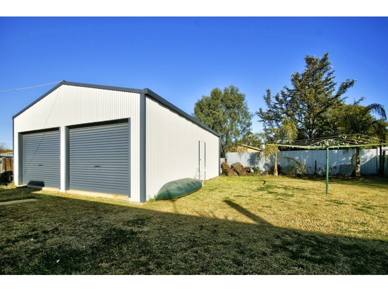 116 Wyatt Street, Deniliquin NSW 2710