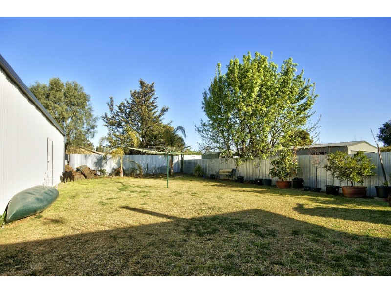 116 Wyatt Street, Deniliquin NSW 2710