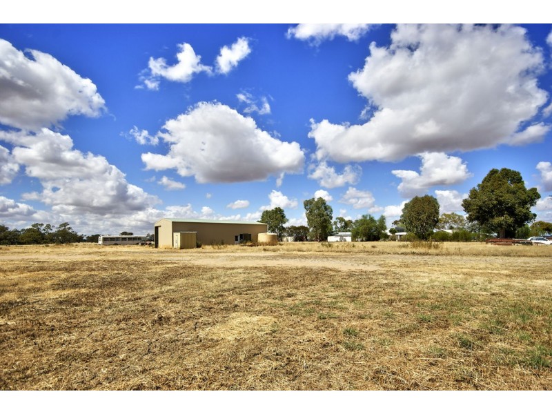 12 McKenzie St, Conargo NSW 2710