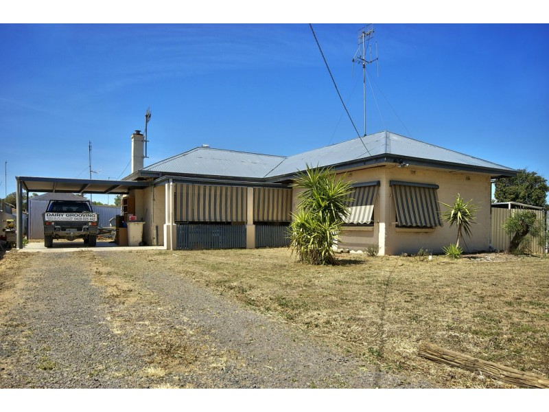 403 Henry Street, Deniliquin NSW 2710