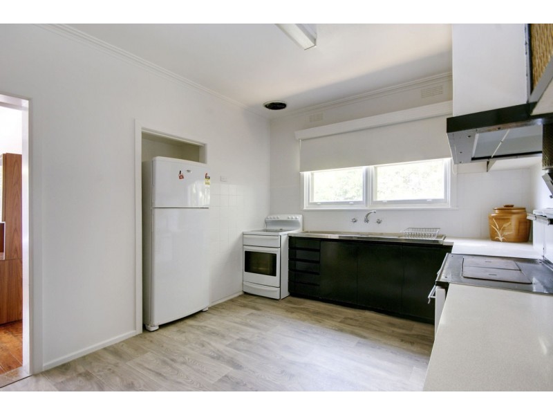 527 Maher St, Deniliquin NSW 2710