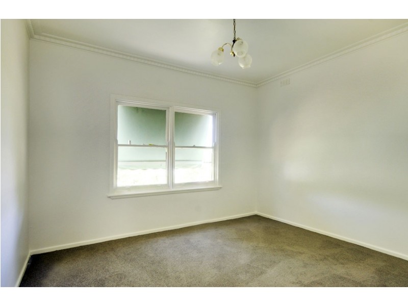 527 Maher St, Deniliquin NSW 2710