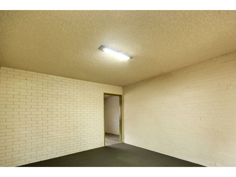 2/399 George Street, Deniliquin NSW 2710