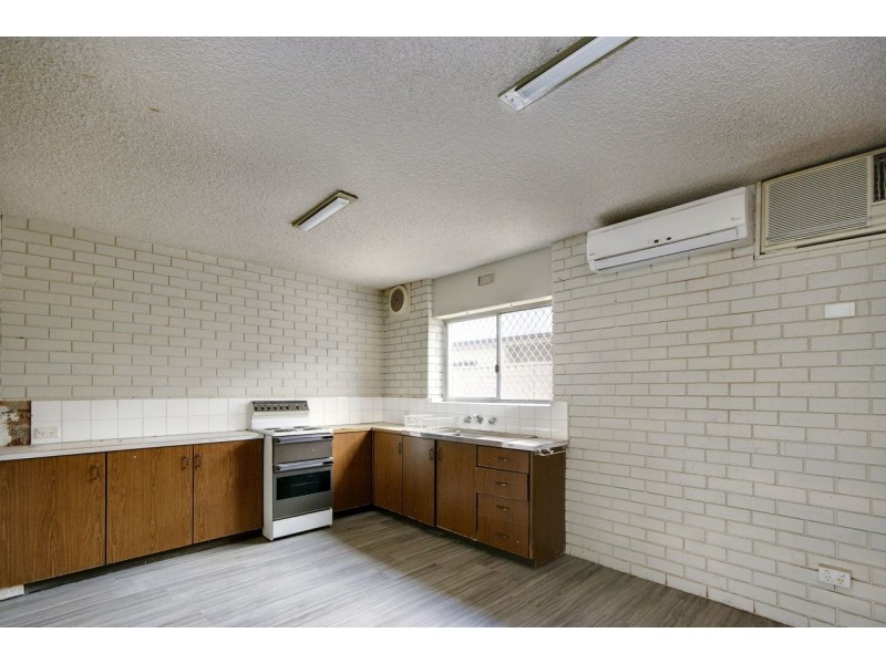 2/399 George Street, Deniliquin NSW 2710