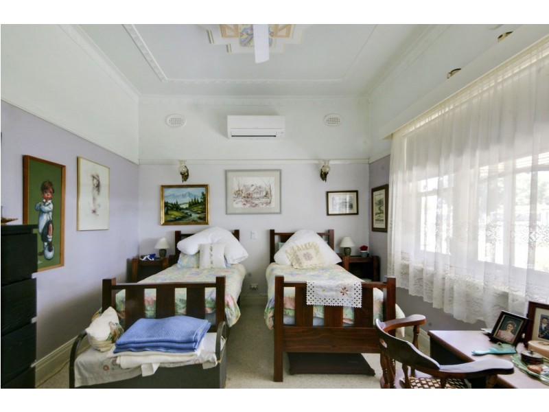 305 Harfleur St, Deniliquin NSW 2710