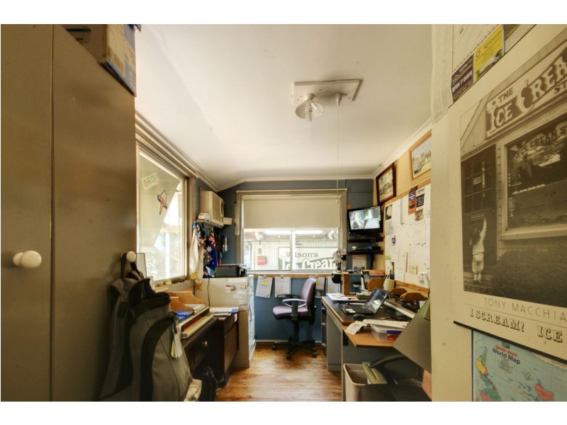 305 Harfleur St, Deniliquin NSW 2710