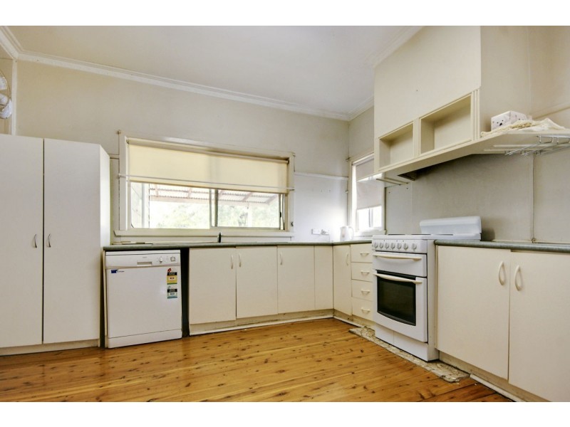 108 Butler Street, Deniliquin NSW 2710