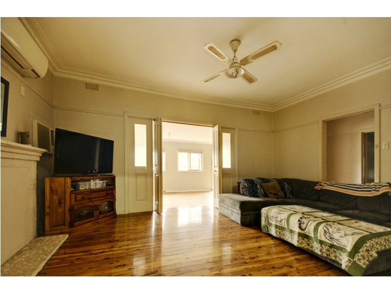 108 Butler Street, Deniliquin NSW 2710