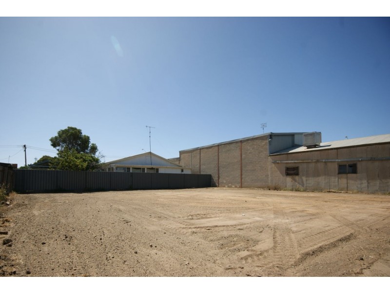 401 Whitelock Street, Deniliquin NSW 2710