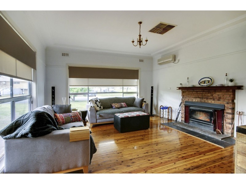 294 Poictiers Street, Deniliquin NSW 2710