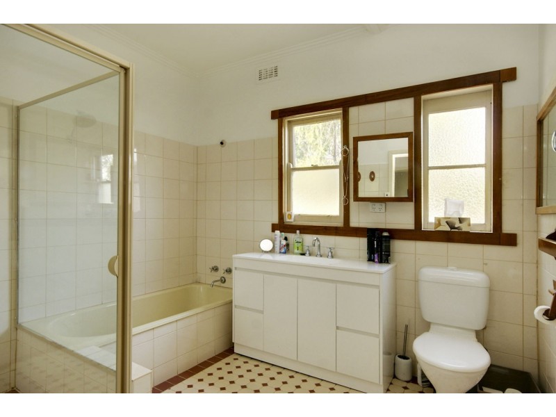 294 Poictiers Street, Deniliquin NSW 2710