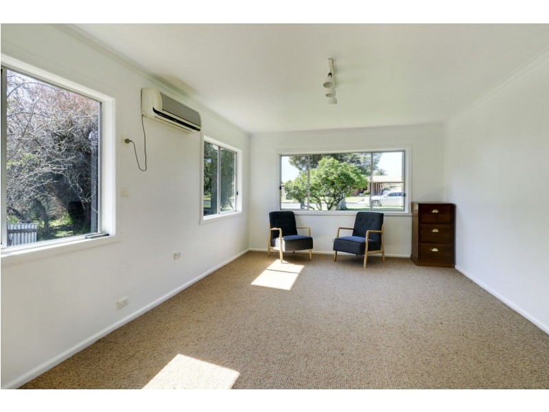 214 Victoria St, Deniliquin NSW 2710
