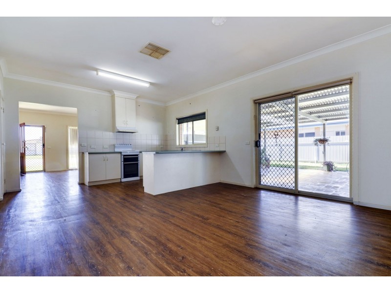 294 Finley Road, Deniliquin NSW 2710