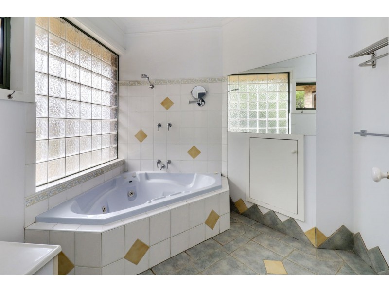 159 Henry St, Deniliquin NSW 2710